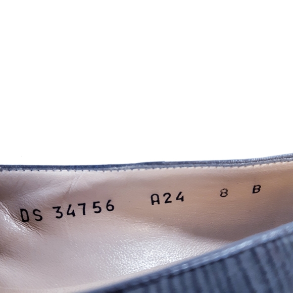 SALVATORE FERRAGAMO SUEDE SHOES - Picture 14 of 16